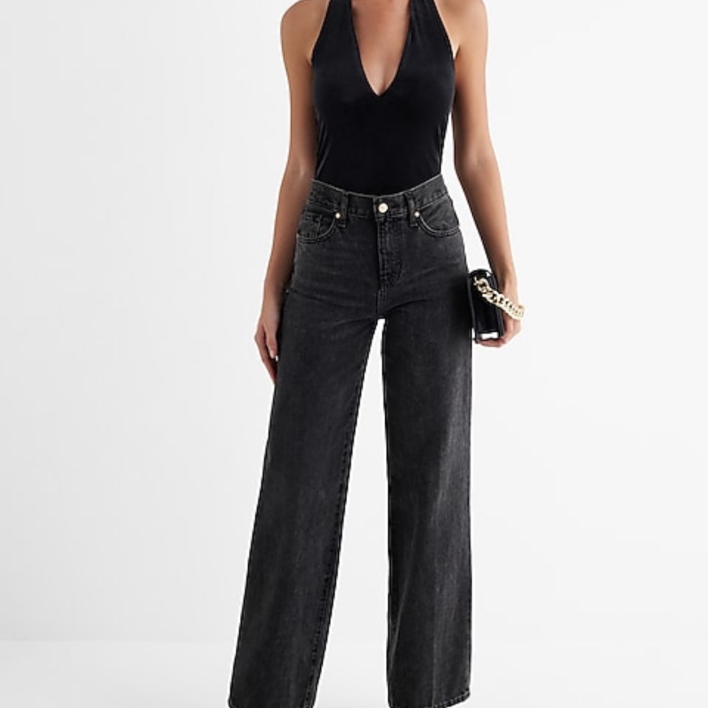 New Women’s Black Wide-Leg Jeans From Express